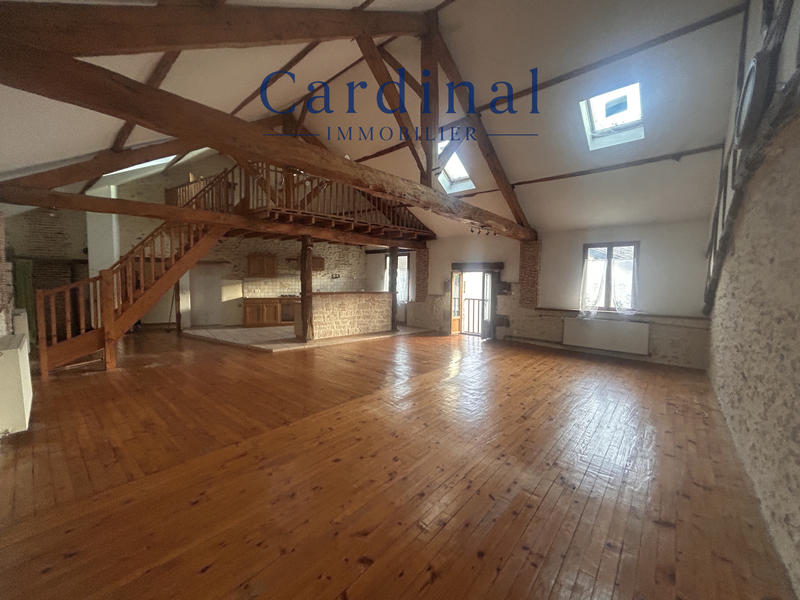 Maison - 297 m² - 11 pièces