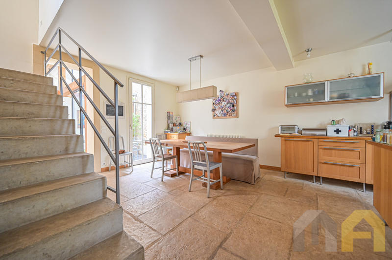 Maison - 175 m² - 6 pièces