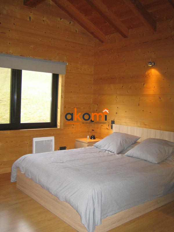 Châlet - 244 m² - 8 pièces