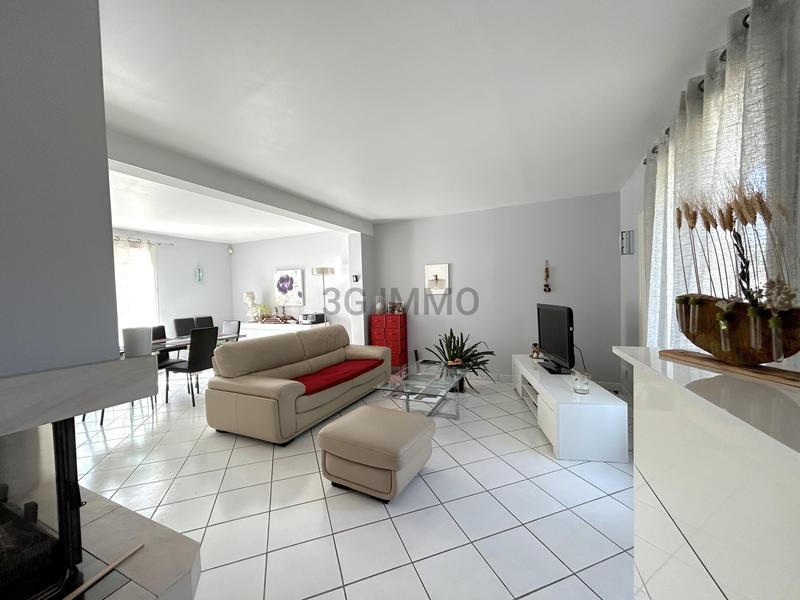 Maison - 140 m² - 6 pièces