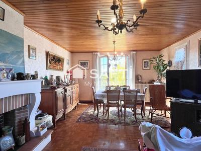 Maison - 97 m² - 4 pièces