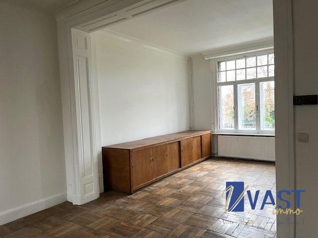 Maison ancienne - 193 m² - 8 pièces