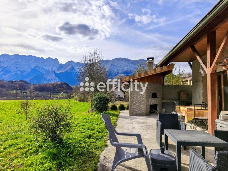 Villa - 140 m² - 6 pièces