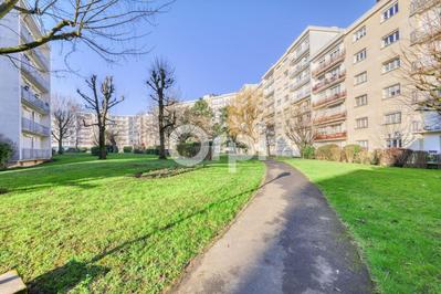 Appartement - 82 m² - 4 pièces