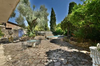 Maison - 263 m² - 6 pièces