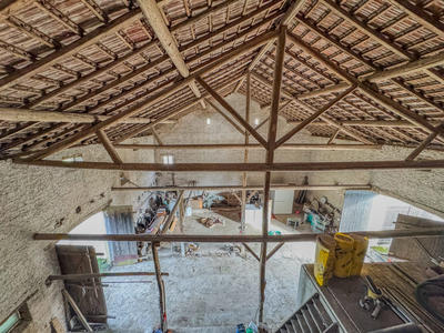 Maison ancienne - 308 m² - 1 pièce