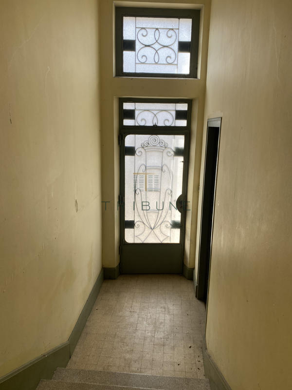 Maison - 253 m² - 8 pièces