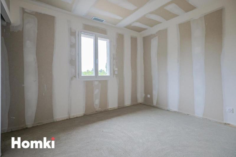 Maison - 97 m² - 4 pièces
