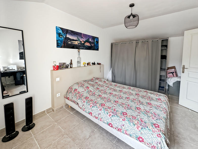 Maison - 96 m² - 5 pièces