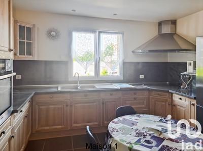 Maison - 266 m² - 10 pièces