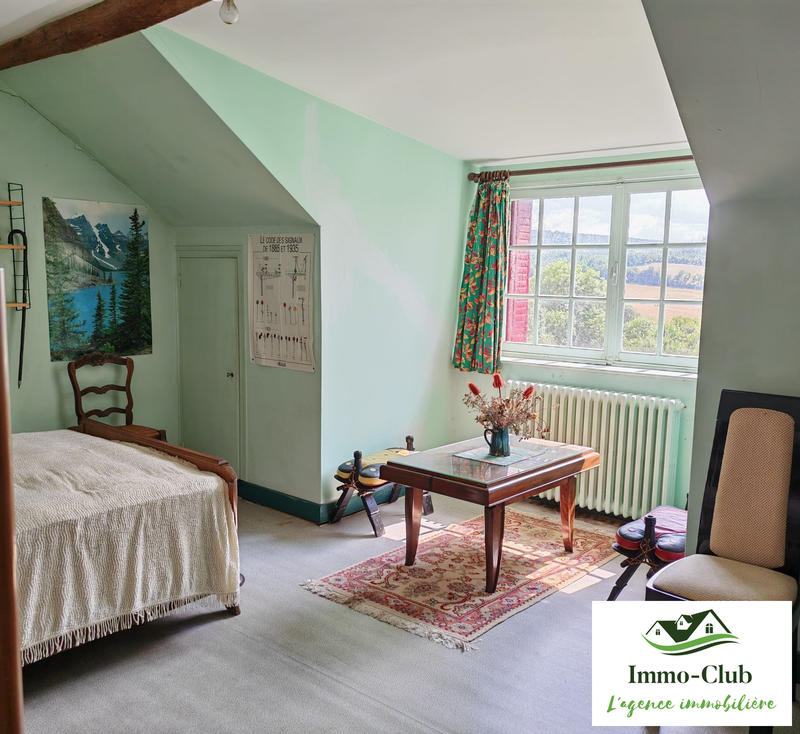 Maison - 180 m² - 8 pièces