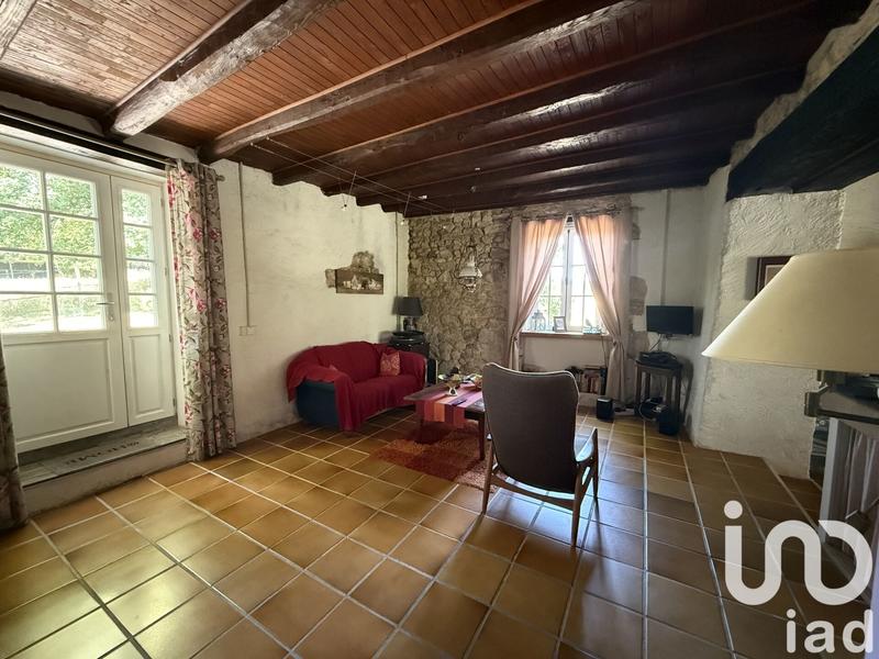 Maison - 233 m² - 6 pièces