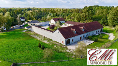 Maison - 215 m² - 7 pièces