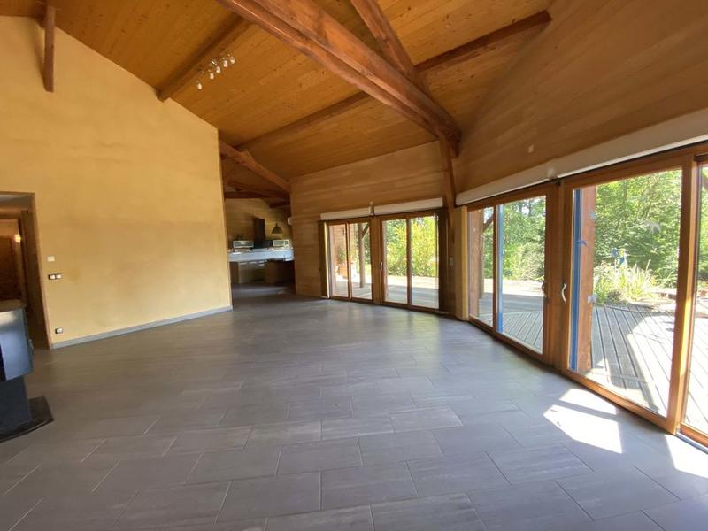 Maison - 170 m² - 7 pièces