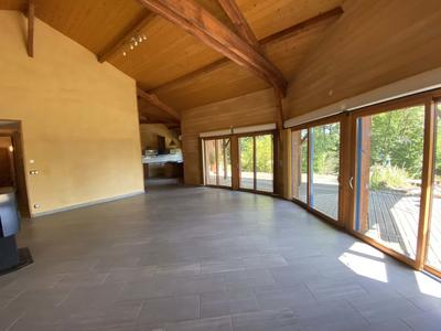 Maison - 170 m² - 7 pièces