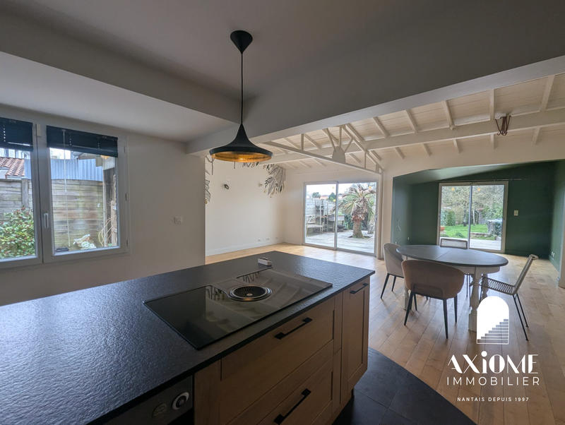 Maison - 164 m² - 6 pièces