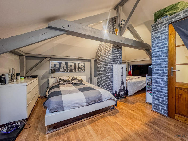 Maison - 158 m² - 7 pièces