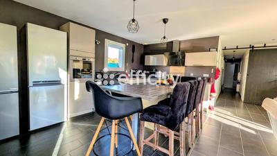 Pavillon - 100 m² - 5 pièces