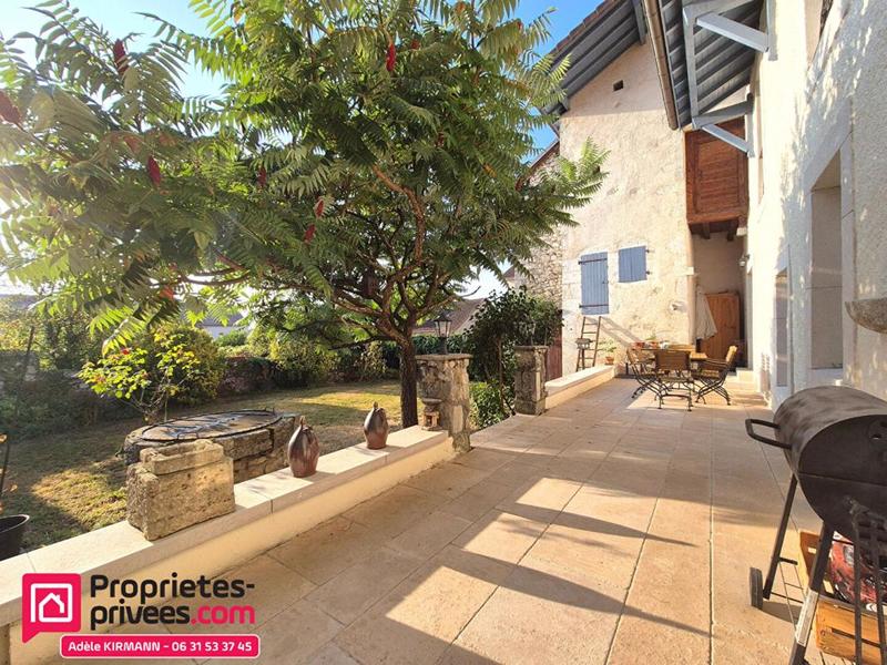 Maison - 200 m² - 7 pièces