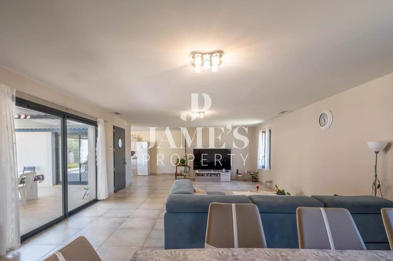 Maison - 144 m² - 5 pièces