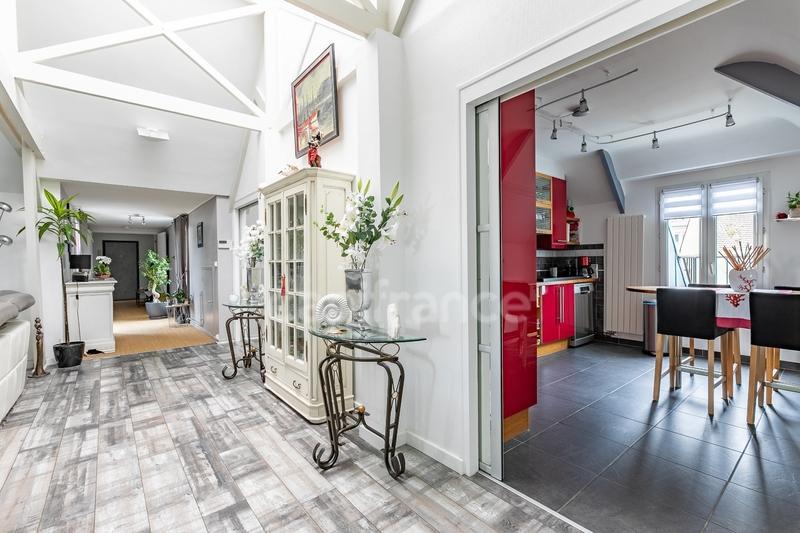 Appartement - 130 m² - 6 pièces