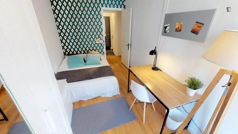 Chambre - 9 m² - 4 pièces