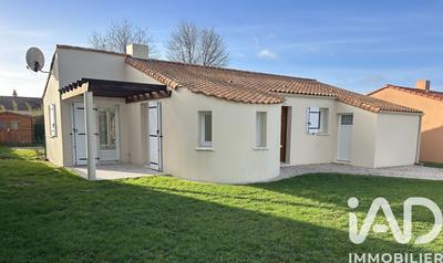 Maison - 80 m² - 5 pièces