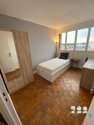 Appartement - 75 m² - 4 pièces