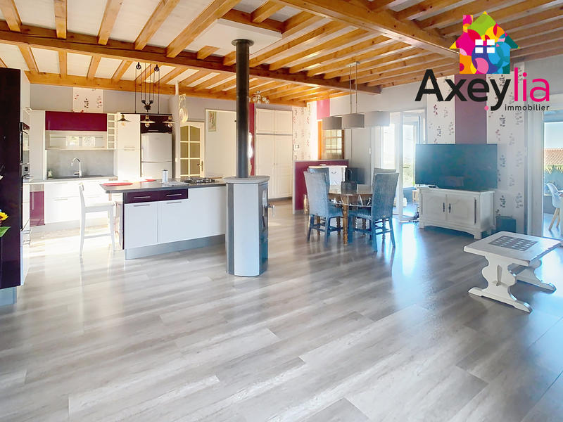 Maison - 159 m² - 7 pièces