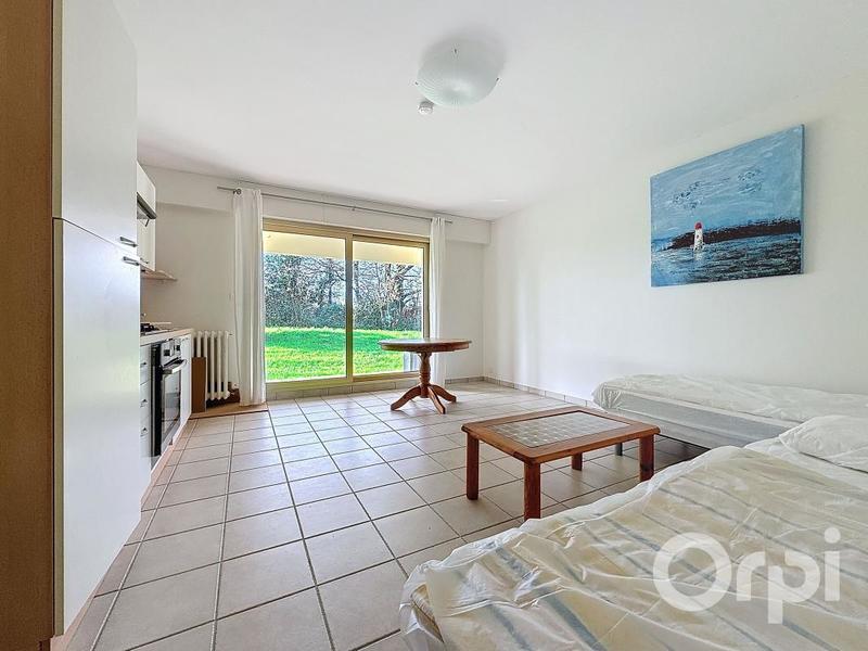 Maison - 450 m² - 8 pièces