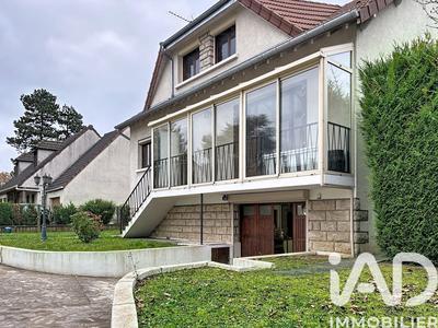 Maison - 142 m² - 5 pièces