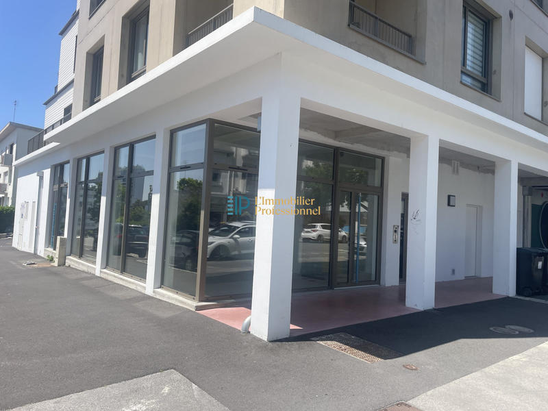 Local commercial - 84 m²