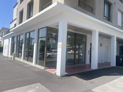 Local commercial - 84 m²