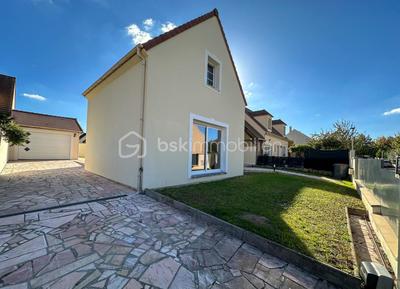 Maison - 149 m² - 6 pièces