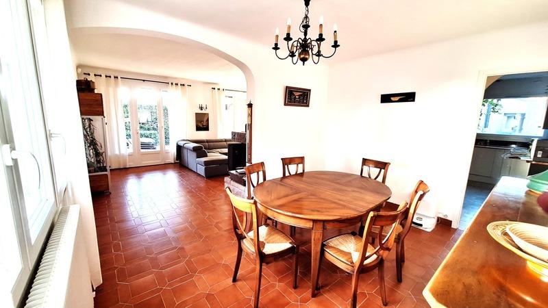 Maison - 121 m² - 4 pièces