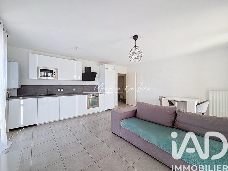 Appartement - 80 m² - 4 pièces