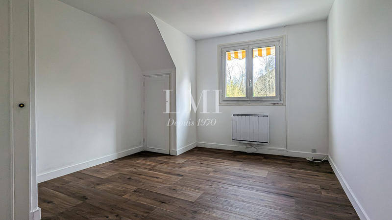 Maison traditionnelle - 150 m² - 7 pièces