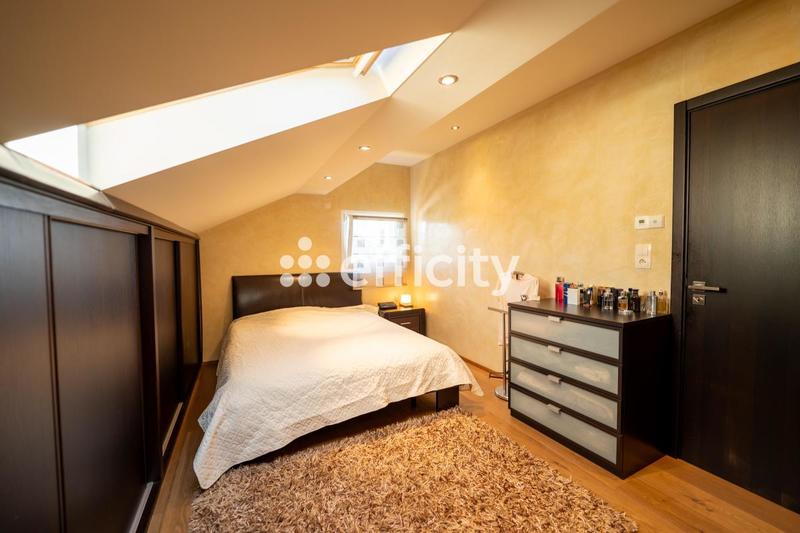 Pavillon - 175 m² - 6 pièces