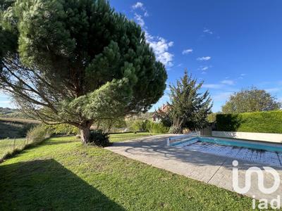 Maison - 155 m² - 5 pièces