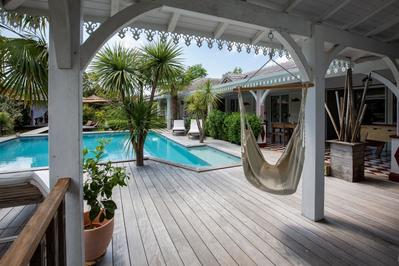 Maison - 251 m² - 10 pièces