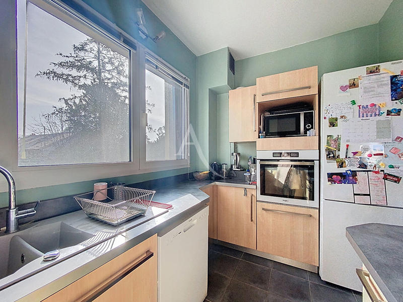 Appartement - 82 m² - 4 pièces