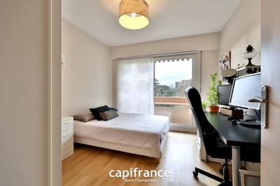 Appartement - 121 m² - 6 pièces