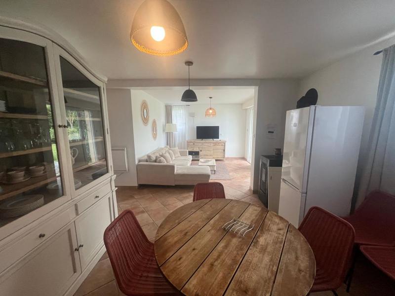 Propriété - 190 m² - 8 pièces