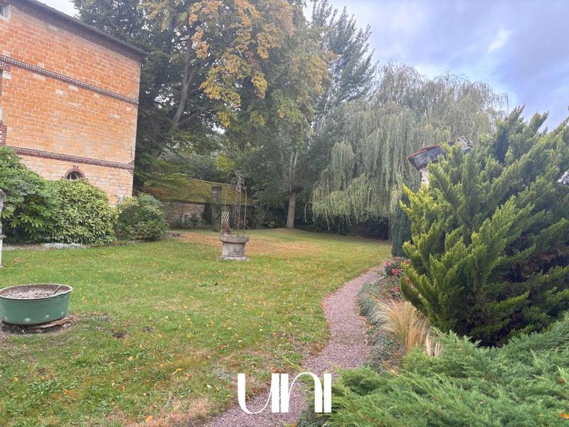 Maison - 208 m² - 8 pièces