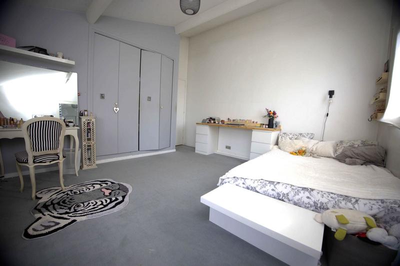 Maison - 200 m² - 8 pièces