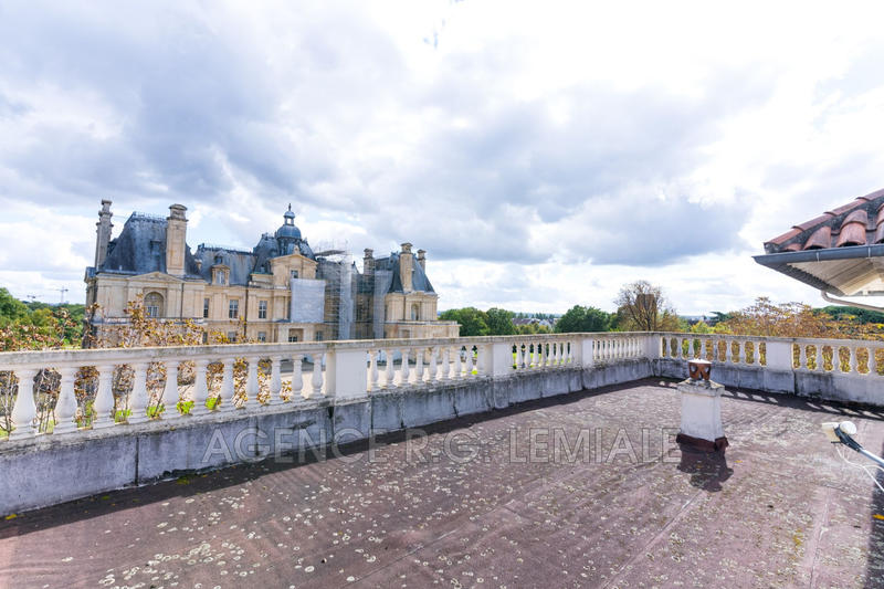 Maison - 300 m² - 10 pièces