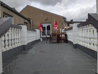 Appartement - 100 m² - 4 pièces