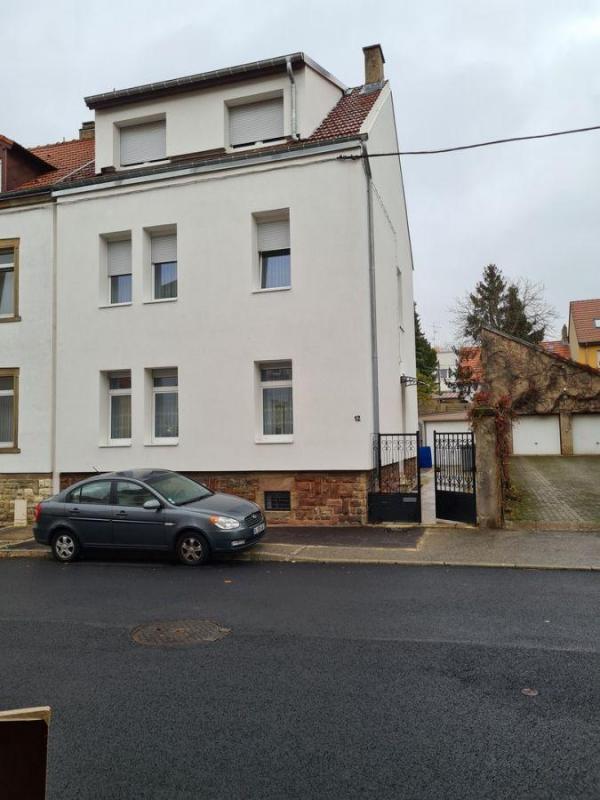 Maison - 145 m² - 9 pièces