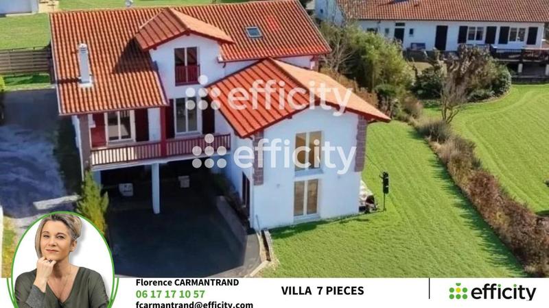 Pavillon - 265 m² - 7 pièces