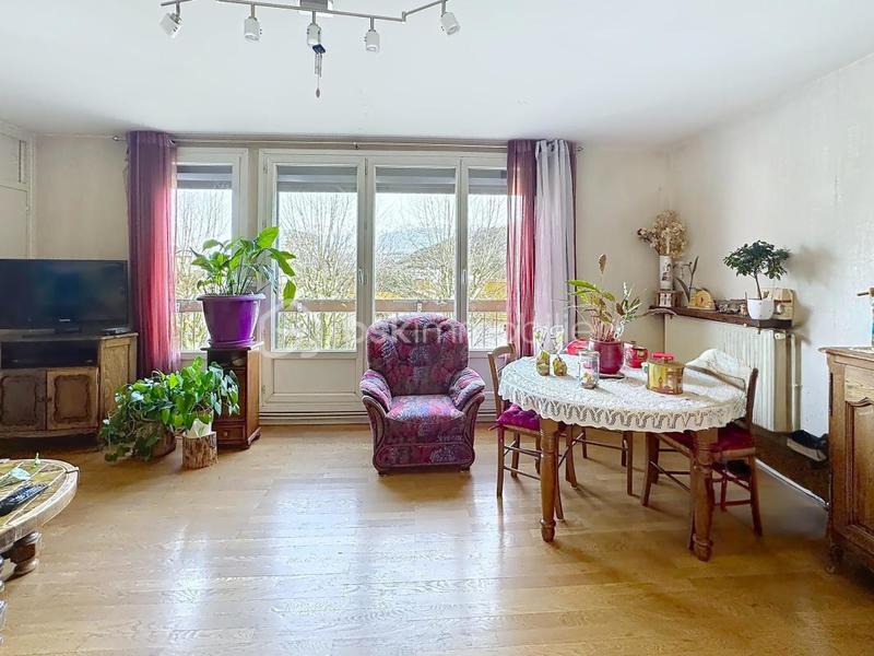 Appartement - 86 m² - 4 pièces